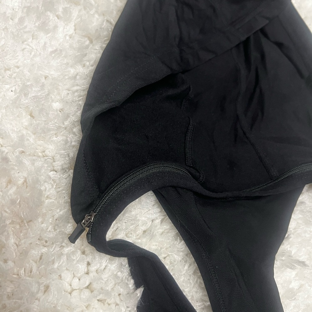 Yelete Black Sports Bra - Picture 5 of 7